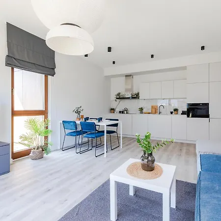 Apartament Superapart Herbu Janina 4, Wilanow, Szpital Medicover, Paley, Parking