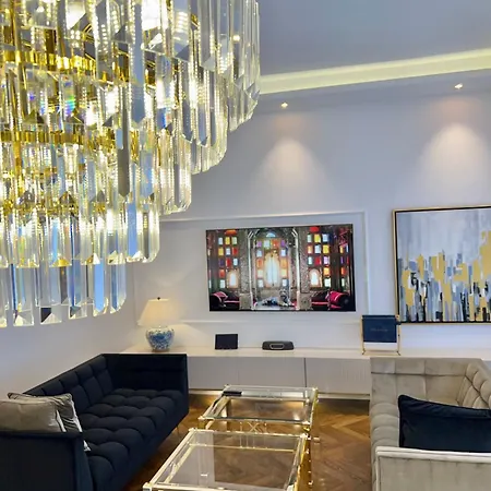 Mondrian Luxury & Old Town מלון דירות ורשה
