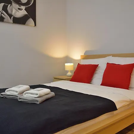 Sleep4you Centrum Apartmán *