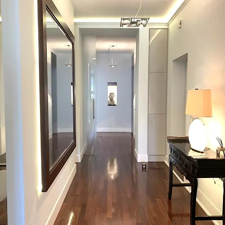 Mondrian Luxury & Old Town ורשה