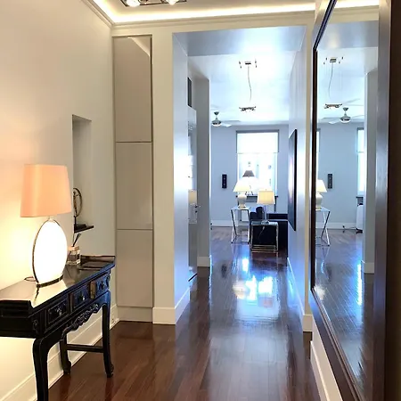 מלון דירות Mondrian Luxury & Old Town *