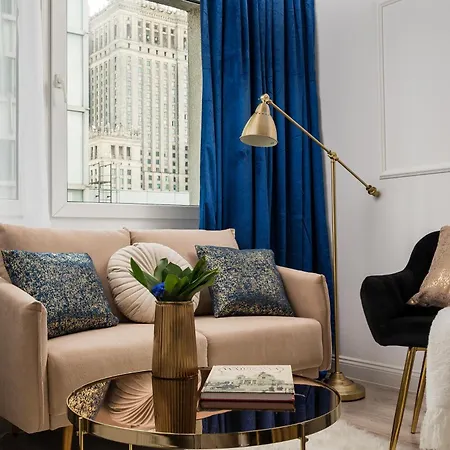 아파트 Stunning 2-br Palace In The Window, Air-conditioning 500m To Station *
