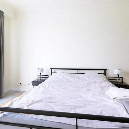 아파트 Renovated 3 Apt. Near Polin/oldtown
