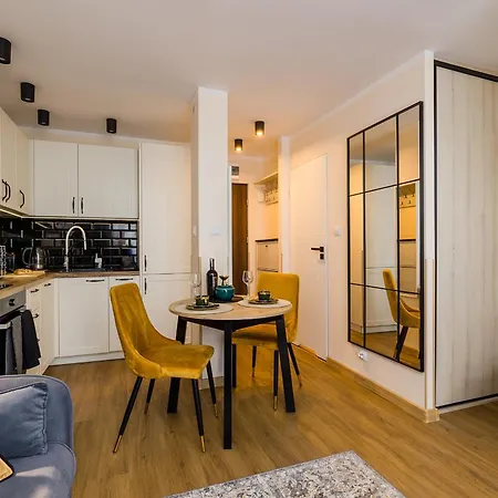 Shortstaypoland Chlodna B168 Apartament *