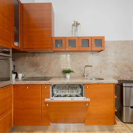 Elegant Filtry With Parking In By Renters * Warschau