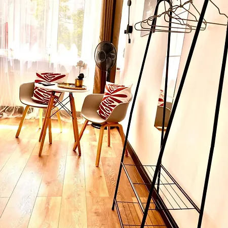 Super 1 Bed In Center Lägenhet Warszawa