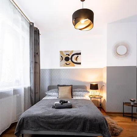 Clicktheflat Wolska Lägenhet *