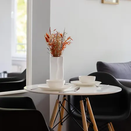 Wola Pet-friendly With Ac Slawinska By Renters 华沙