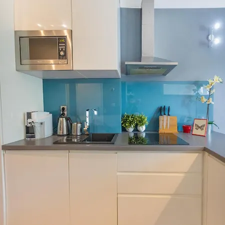 Apartament Cozy Next To The Metro And Center Warszawa