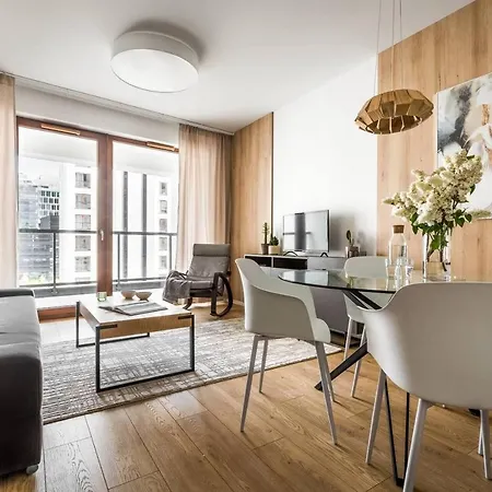 Premium With Free Parking Near Muzeum Powstania Apartment Warsaw
