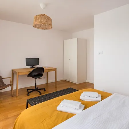Metro Stoklosy 2-bedroom * Varsóvia