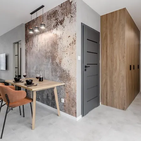 Apartamento Jacuzzi Hideout - Private Terrace - Free Parking Varsovia