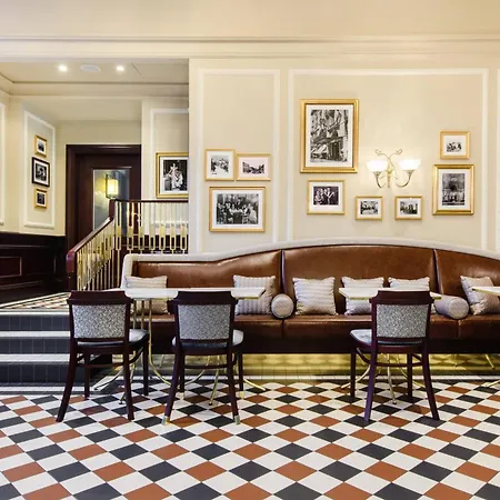 Bristol, A Luxury Collection Hotel, מלון 5*