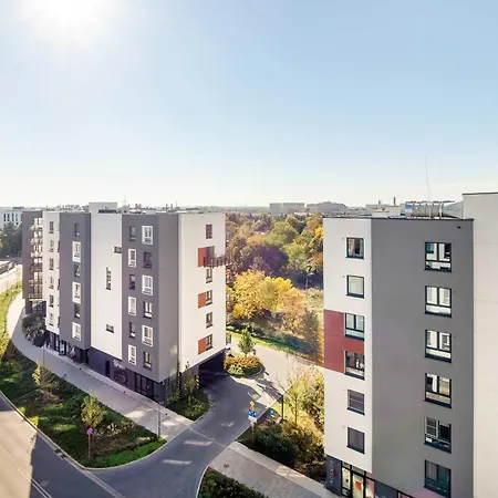 Air Conditioned In With Parking And Bathtub By Renters Apartamento