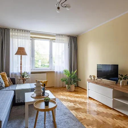 Apartment Mia Stepinska Near The Royal Lazienki *