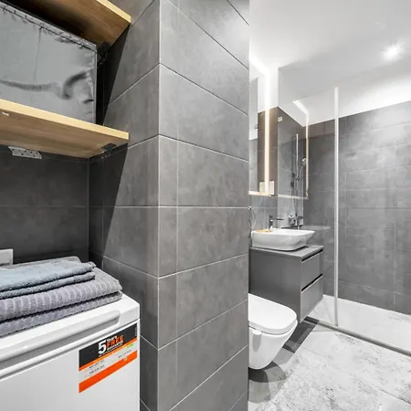 Kasprzaka 29c - Terrace, Workspace, Expo - By Rentujemy Apartamento Varsovia