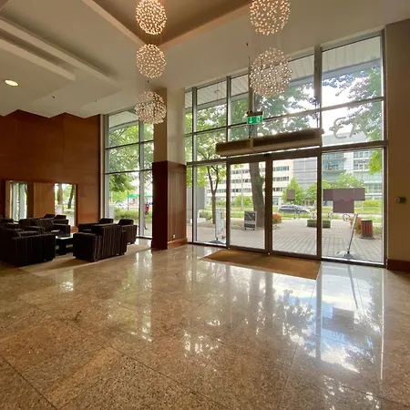 Апартаменты Two Triton Park