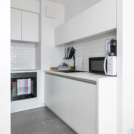Rentplanet - Wiktoryn Apartamento Varsovia