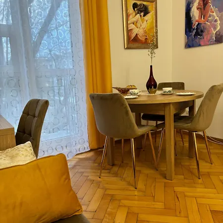 Klimatyczny Na Bielanach Przy Metrze Appartamento