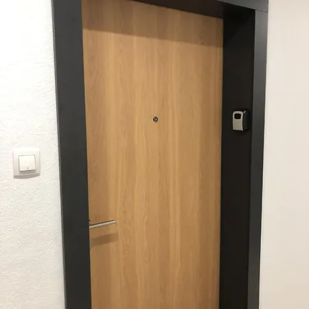 Wola Lagom ワルシャワ