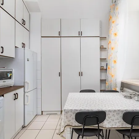 Apartment Poznanska 11 By Homeprime