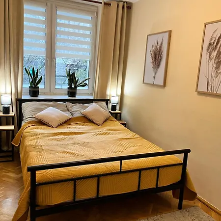 Ohmyhome-plac Zawiszy Apartament