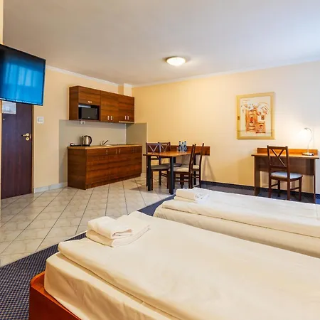 Hit Aparthotel Warsaw