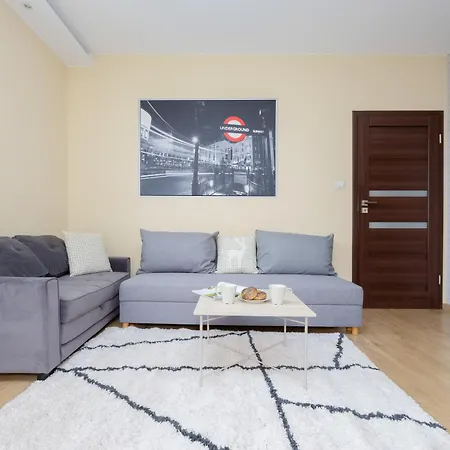 Apartmán Modern In The Center Of By Renters *
