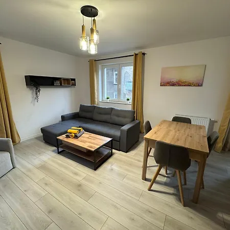 Wiosenny Kamienica Grochow With Free Parking Apartament