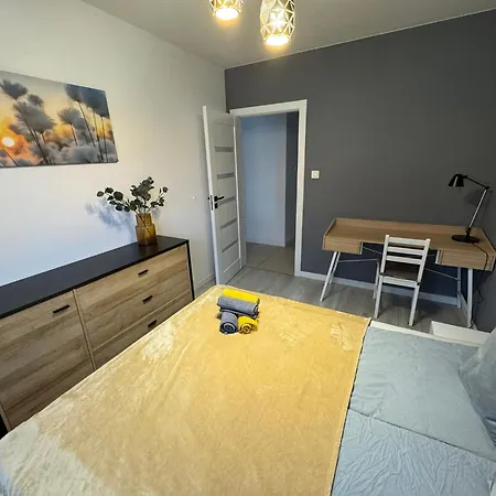 Wiosenny Kamienica Grochow With Free Parking Apartament *