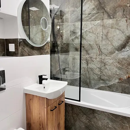 Appartement Ohmyhome-ogrod Saski Warschau