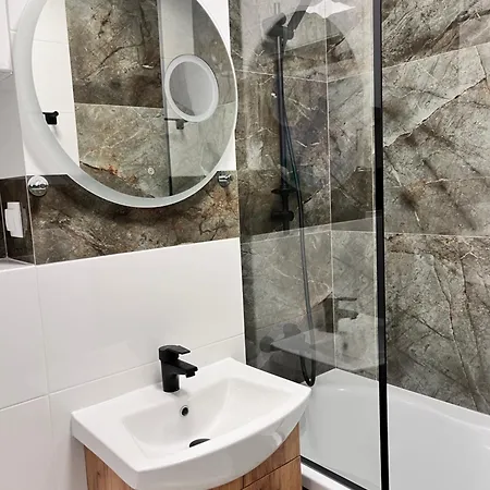 Appartement Ohmyhome-ogrod Saski Warschau
