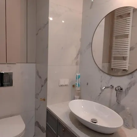Vipwarsawapartments Amber Mennica アパート *