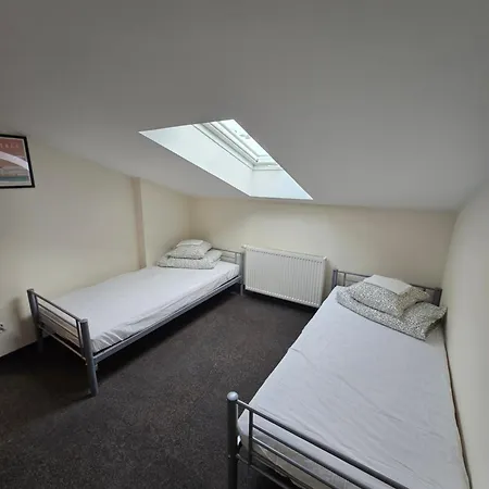 Hostel Rooms4rest Skibicka - Private For Tourists - Atr Consulting Sp, Z O,o, Warszawa
