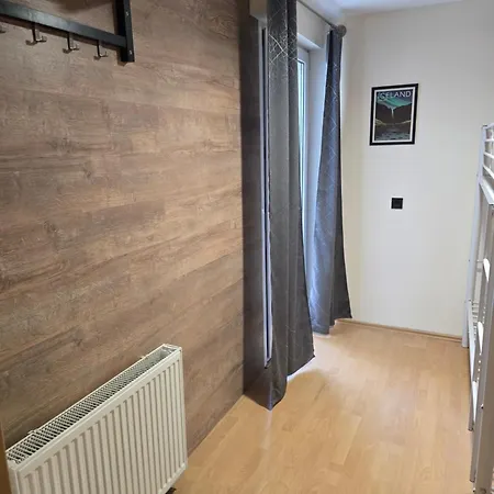 Rooms4rest Skibicka - Private For Tourists - Atr Consulting Sp, Z O,o, * Warszawa