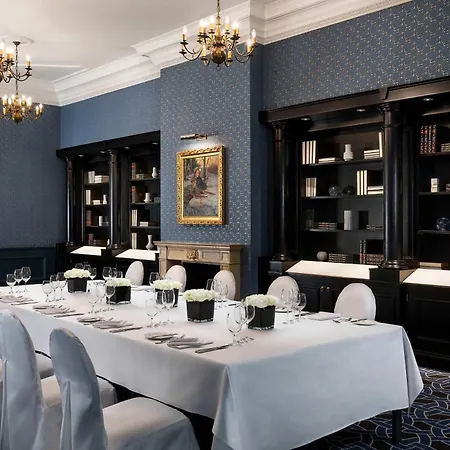 Bristol, A Luxury Collection Hotel, מלון 5*
