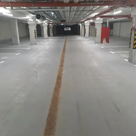 Smart With Parking Hotel apartamentowy