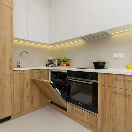 Lägenhet Stylish Zdziechowskiego With Parking & Office By Renters Warszawa