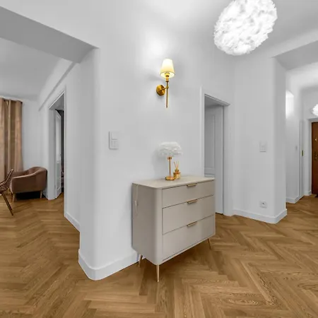 Downtown - 82m2, Location - By Rentujemy * ורשה