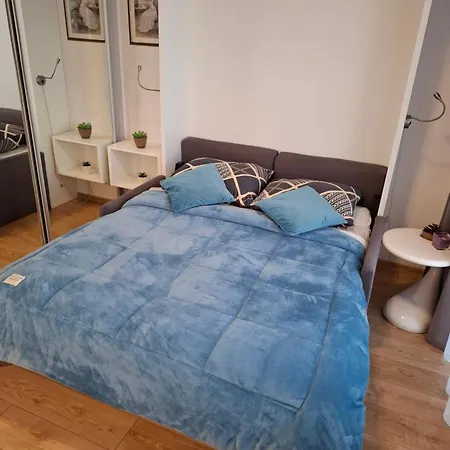 Апартаменты Zlatarooms 210 Варшава