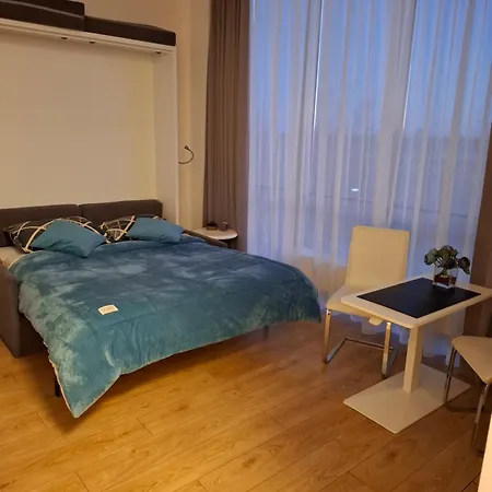 Zlatarooms 210 Апартаменты