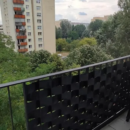 Bielany-wawrzyszew Apartamento *