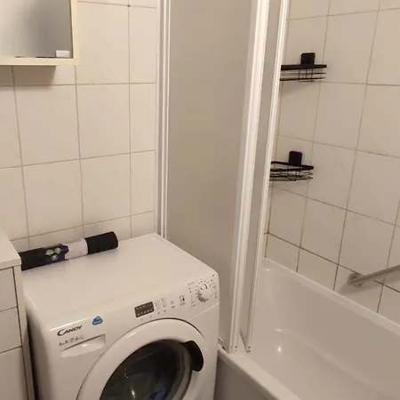 Bielany-wawrzyszew Apartamento *