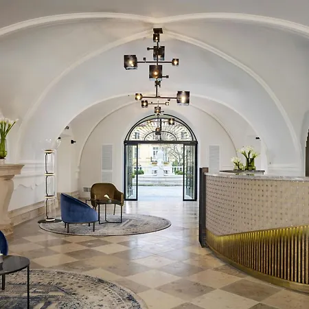 Verte, Warsaw, Autograph Collection وارسو