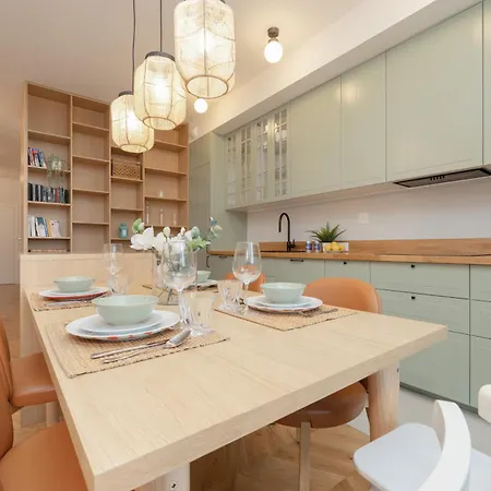 Lägenhet Lux Pastel Oasis Family With Parking & Gym By Renters Prestige Warszawa
