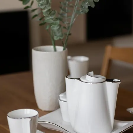 Apartment Jasny Z Dwoma Sypialniami I Biurkiem By Renters *
