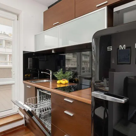 Cozy With Parking Near Babice Airport By Renters *