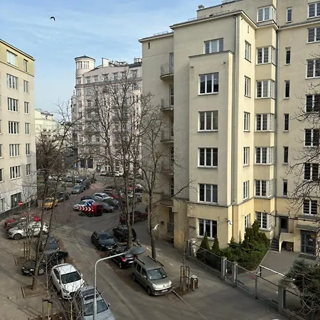 Chocimska 35 - Skwer Tarasa Szewczenki - Stary Mokotow *