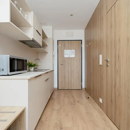 Business Wolska By Renters Апартаменты Варшава