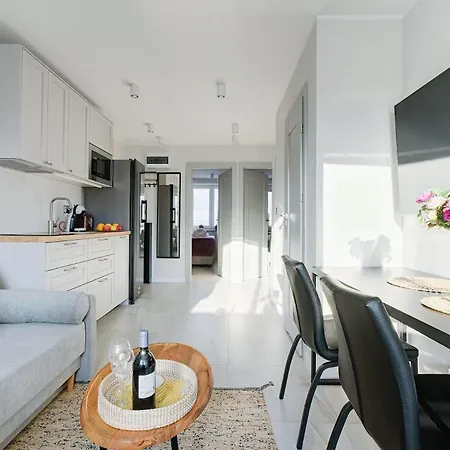 Emilii Plater 55 Center 3 Bedrooms Living Balcony דירה *